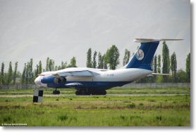 Candid Il-76TD SilkWay-Douchanbe-21avr2008-DSC_0008.jpg